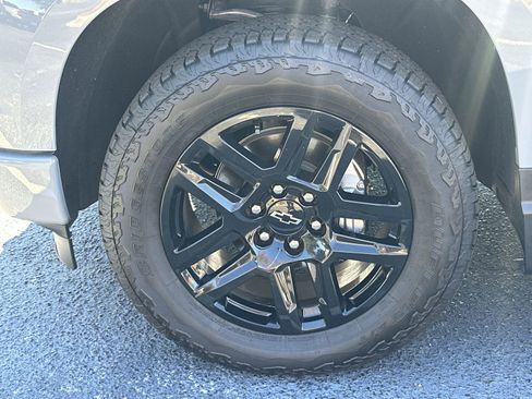 Certified 2025 Chevrolet Silverado 1500 RST w/ Z71 Off-Road Package image 13