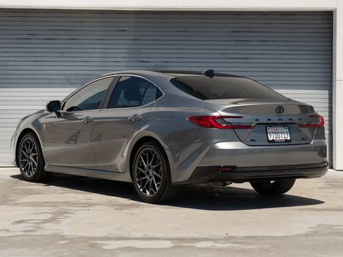 Used 2025 Toyota Camry XLE w/ Premium Plus Package FWD image 21