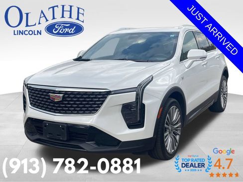 Used 2025 Cadillac XT4 Premium Luxury w/ Technology Package AWD/4WD image 1