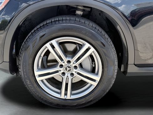 Used 2022 Mercedes-Benz GLC 300 w/ Premium Package Lite image 18