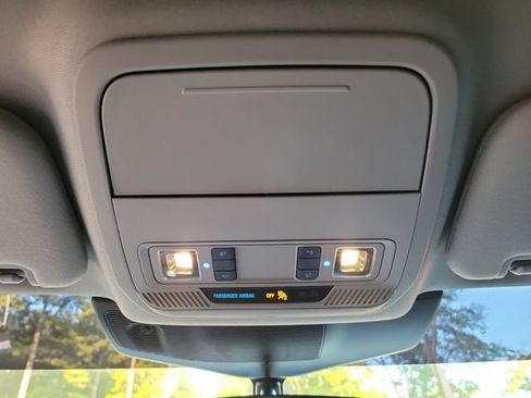 Used 2023 Ford Explorer XLT w/ Equipment Group 202A RWD image 25