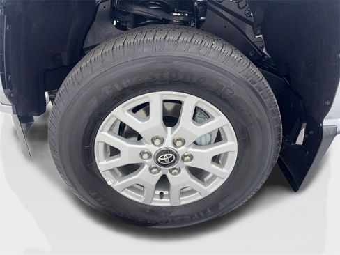Used 2025 Toyota Tacoma SR5 image 87