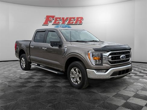 Certified 2022 Ford F150 XLT w/ Equipment Group 302A High image 7