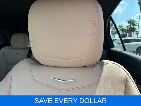 Used 2024 Cadillac XT4 Luxury FWD image 12