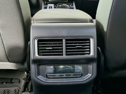 New 2026 Volkswagen Atlas Peak Edition AWD/4WD image 26