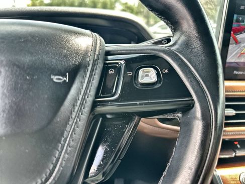 Used 2020 Lincoln Aviator Reserve w/ Equipment Group 201A AWD/4WD image 32