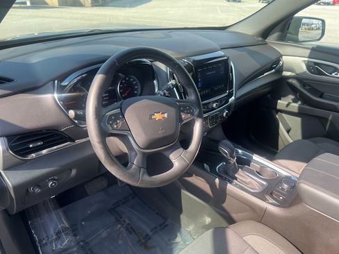Used 2023 Chevrolet Traverse LT w/ LPO, Floor Liner Package image 28