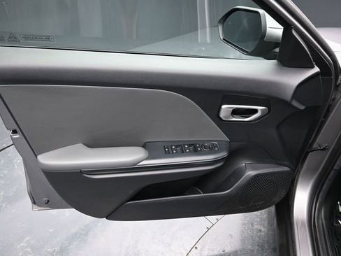Used 2025 Kia K4 LXS image 13