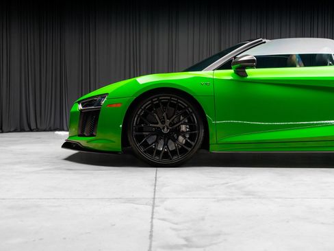 Used 2018 Audi R8 V10 plus AWD/4WD image 25