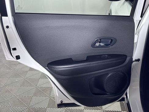 Used 2022 Honda HR-V Sport image 18