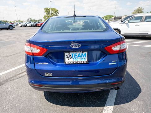 Used 2014 Ford Fusion SE FWD image 5