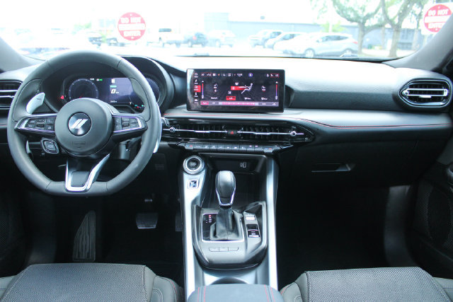 Used 2025 Dodge Hornet R/T AWD/4WD image 17