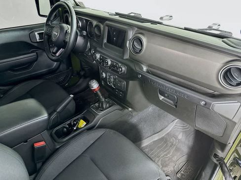 Used 2022 Jeep Wrangler Unlimited Sport AWD/4WD image 32