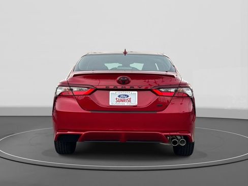 Used 2023 Toyota Camry SE image 6