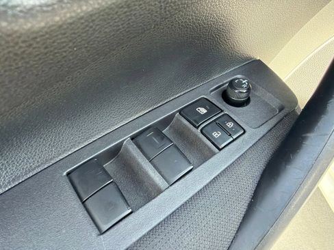 Used 2024 Toyota Corolla LE FWD image 15