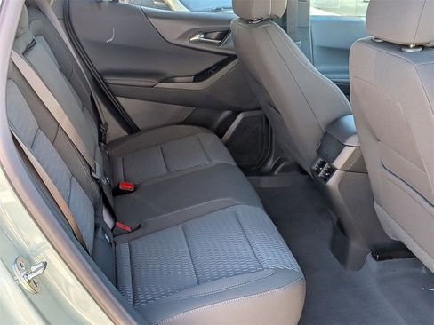 New 2026 Chevrolet Equinox LT image 23