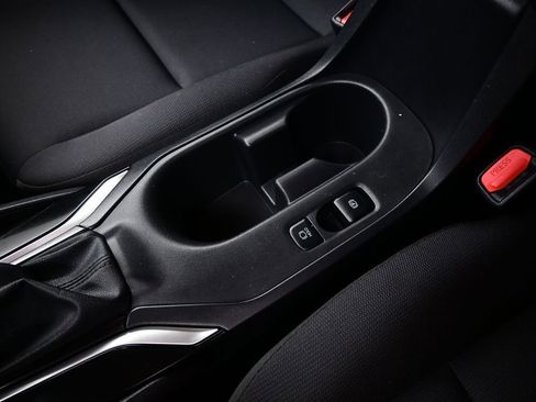 Used 2025 Toyota Corolla LE FWD image 22