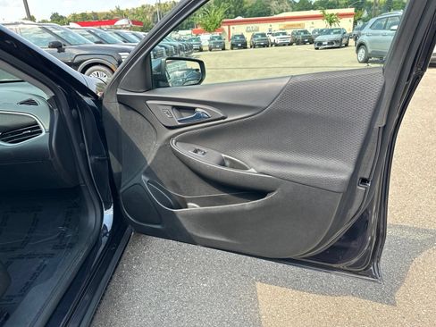 Used 2023 Chevrolet Malibu LT FWD image 36