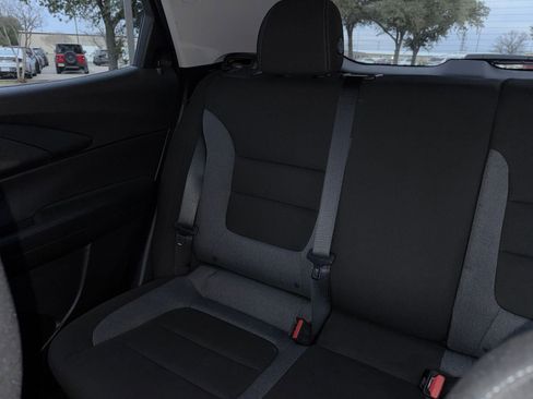 Used 2025 Chevrolet TrailBlazer LT image 39