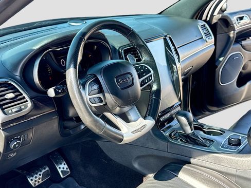 Used 2018 Jeep Grand Cherokee High Altitude image 4