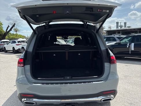 Used 2025 Mercedes-Benz GLS 450 4MATIC image 28