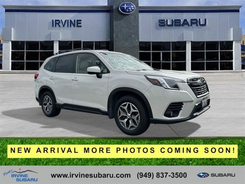 Used 2023 Subaru Forester Premium image 1