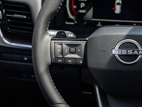 New 2026 Nissan Rogue Platinum AWD/4WD image 14