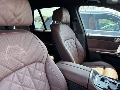 Used 2025 BMW X5 xDrive40i image 32