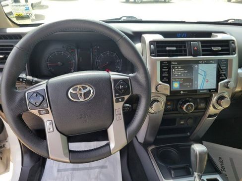 Used 2020 Toyota 4Runner SR5 Premium w/ Moonroof Package RWD image 14