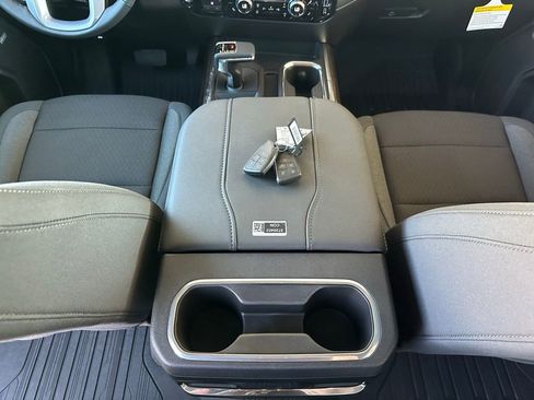 New 2026 GMC Sierra 1500 Elevation image 20