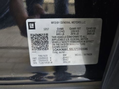 Used 2018 GMC Acadia SLT w/ LPO, Cargo Package AWD/4WD image 38