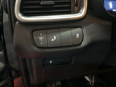 Used 2020 Kia Sorento LX w/ LX I4 Convenience Package AWD/4WD image 15