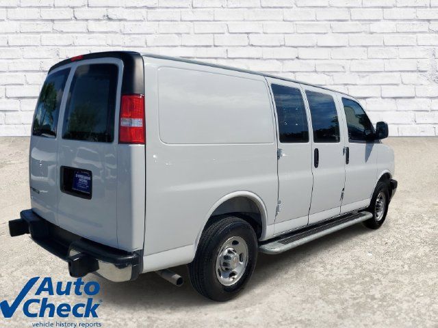 Used 2025 Chevrolet Express 2500 w/ Driver Convenience Package RWD image 4