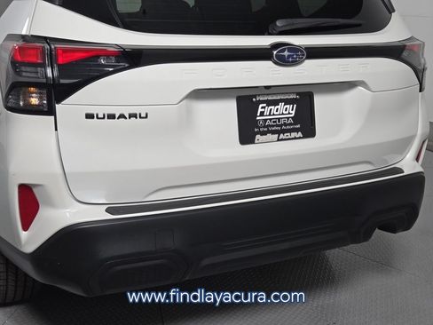 Used 2026 Subaru Forester Premium AWD/4WD image 7