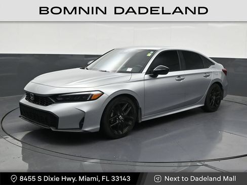 Used 2025 Honda Civic Sport image 1