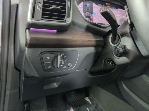 Certified 2025 Audi Q5 2.0T Premium Plus w/ Premium Plus Package image 14