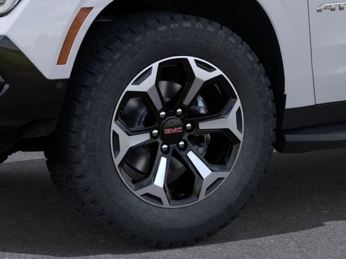 New 2026 GMC Yukon XL AT4 image 33