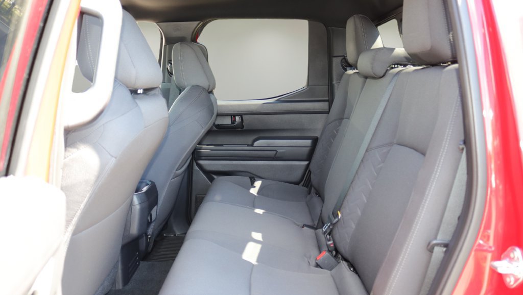 Certified 2025 Toyota Tacoma SR5 AWD/4WD image 12
