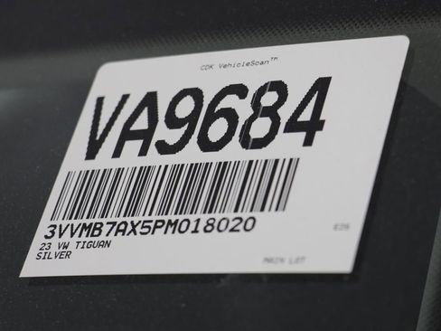 Certified 2023 Volkswagen Tiguan SE AWD/4WD image 24