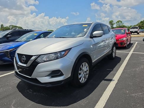 Used 2022 Nissan Rogue Sport S FWD image 6