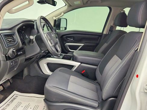 Used 2023 Nissan Titan SV w/ SV Convenience Package AWD/4WD image 19