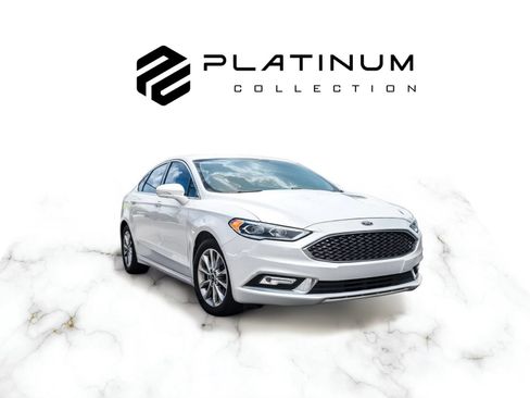 Used 2017 Ford Fusion SE w/ Fusion SE Technology Package FWD image 1