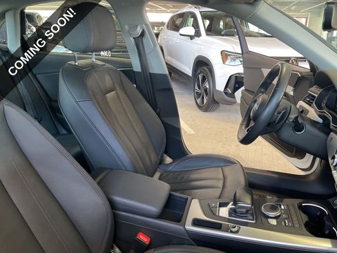Used 2017 Audi A4 2.0T Premium image 16
