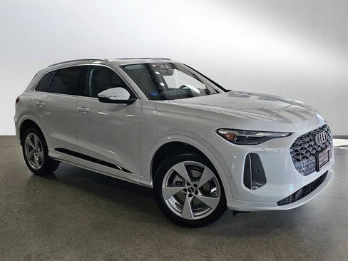 New 2025 Audi Q5 Premium Plus image 1