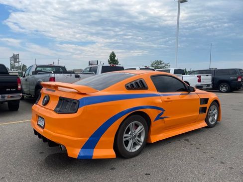 Used 2010 Ford Mustang Coupe RWD image 12