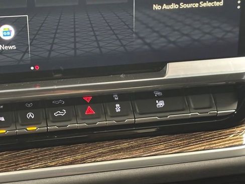 New 2026 GMC Sierra 1500 SLE w/ Preferred Package AWD/4WD image 26