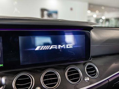 Used 2018 Mercedes-Benz E 63 AMG S image 27