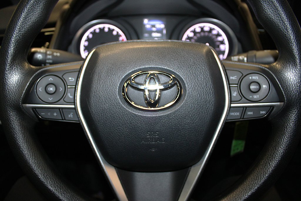 Used 2023 Toyota Camry LE FWD image 13