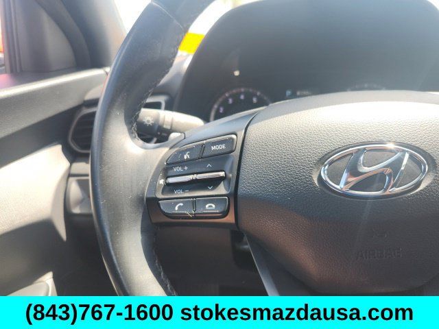 Used 2019 Hyundai Veloster 2.0 Premium FWD image 4