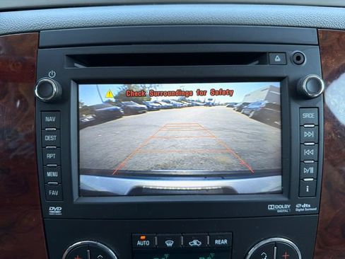 Used 2012 Chevrolet Tahoe LTZ AWD/4WD image 13
